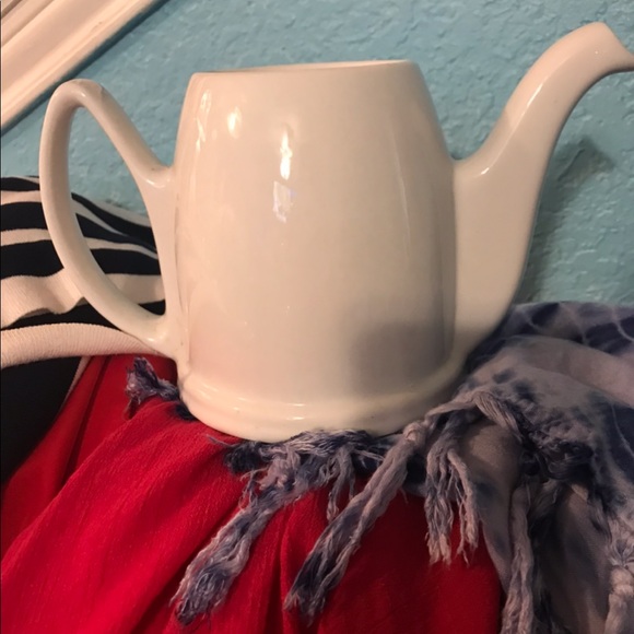 Stainless steel and porcelain tea cozy. - Picture 2 of 6